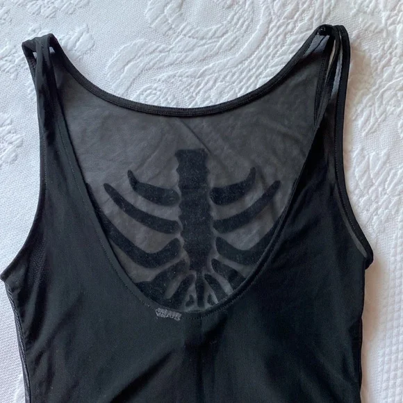 Body mesh. Black. Perfect for Halloween 🎃 - Picture 3 of 7